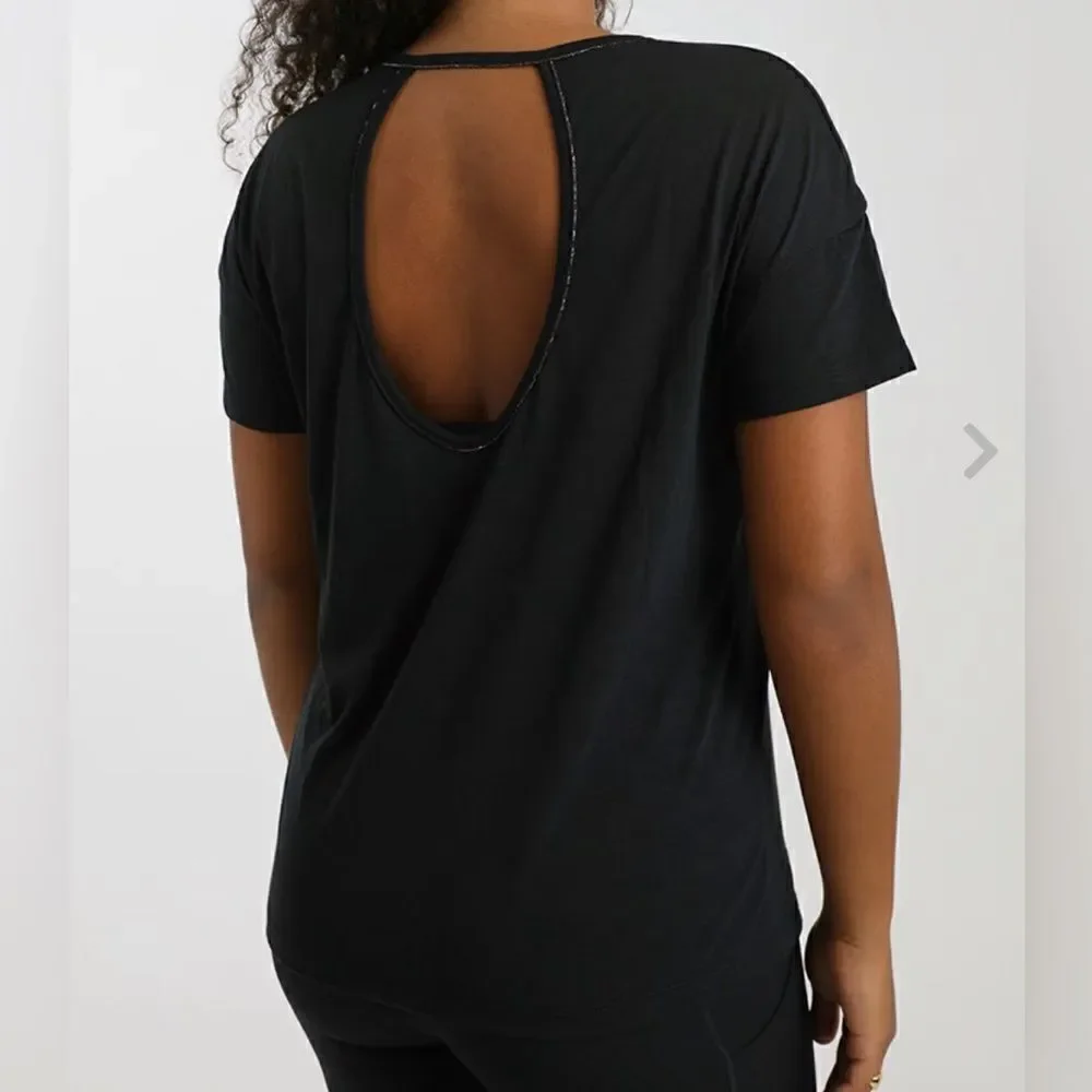 New! Nike Black/Dk Smoke Grey Yoga Dri-FIT Metallic Trim Women’s Top Sz Medium